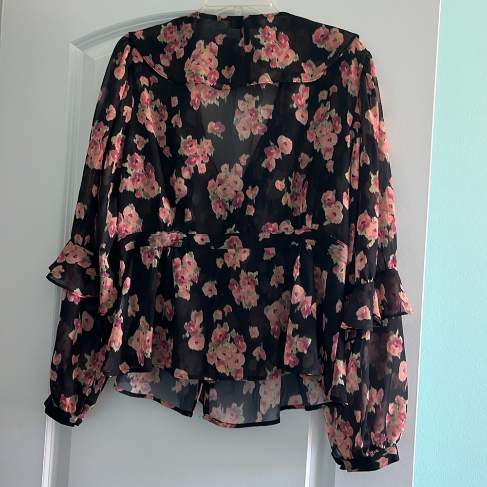 Floral Ruffle Top - Picture 9 of 10